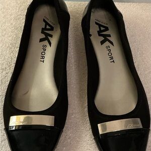 Anne Klein Black Loafers with Gold Metallic Trim